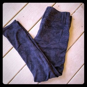 Floral Lace Print Skinny Pants